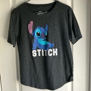 Disney Stitch shirt M
